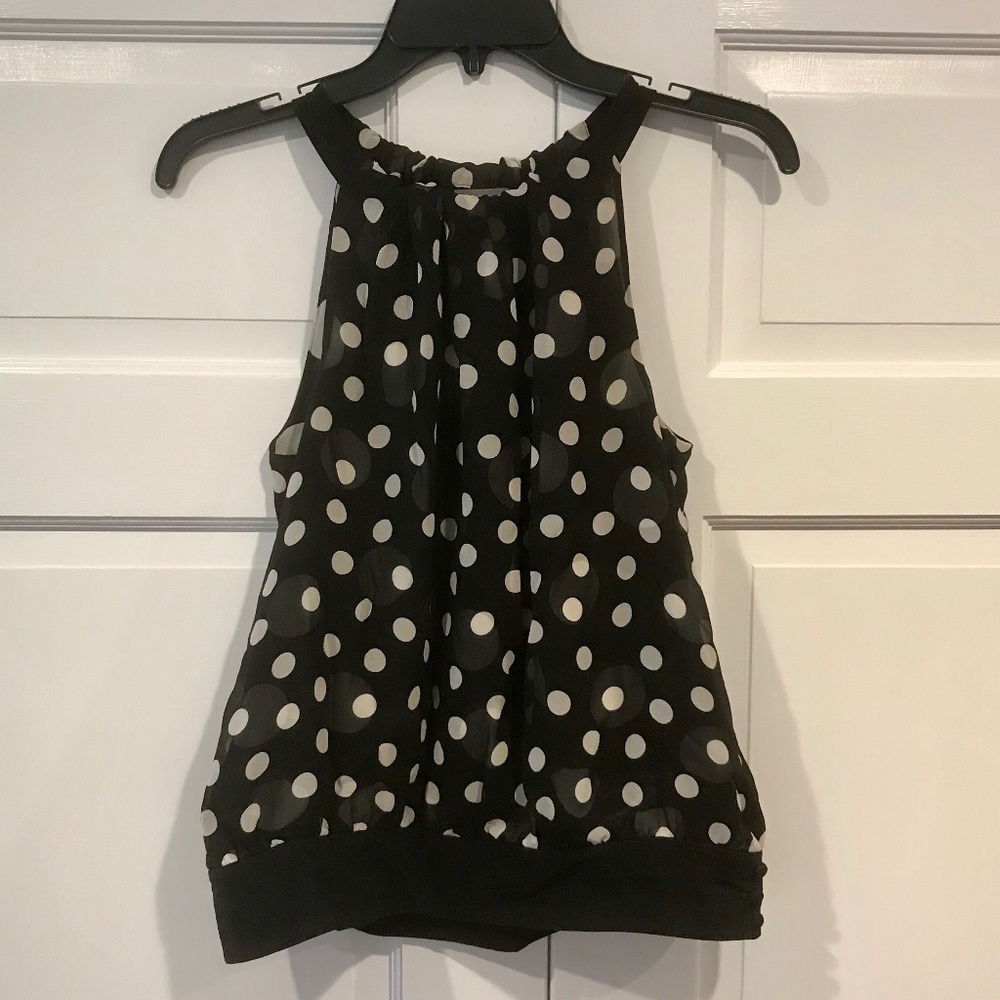 Black and white dot top